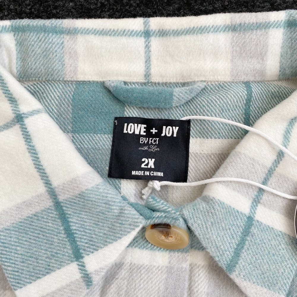 Women's Flannel Shirt Jacket, Button Dawn, Blue Plaid, Chest Pockets, Sz 2X /3X - Picture 3 of 12